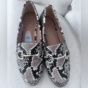 BRAND NEW INC snakeskin loafers